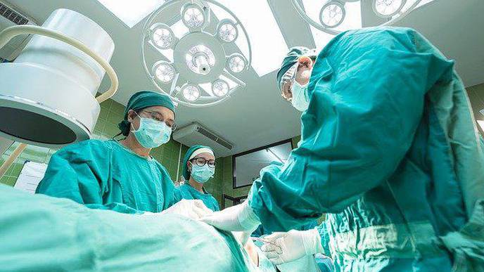 Mount Sinai Surgeons Perform First Human Tracheal Transplant Surgery